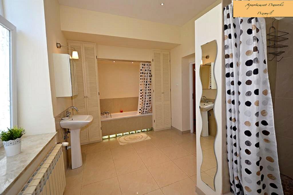 Apartament Dworski Перемишль Екстер'єр фото