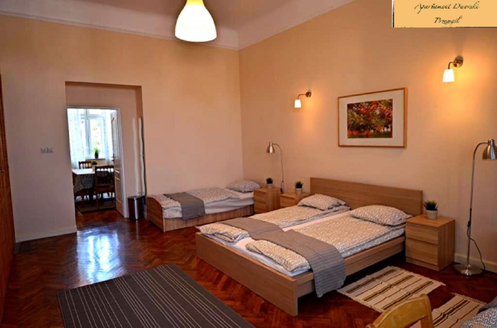 Apartament Dworski Перемишль Екстер'єр фото